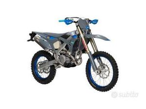 TM RACING EN 300 FI EN ES E5+ ENDURO / TARGATA