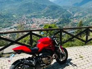 DUCATI MONSTER 821 TESTASTRETTA