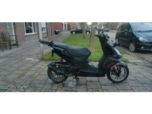 PEUGEOT SPEEDFIGHT 3 50CC 2T AC MET NIEUWE MOTOR — SCOOTERS | PEUGEOT — MARKTPLAATS