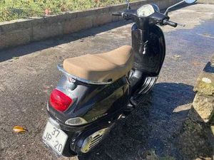 VESPA LX 125 IE 2010 // 12.000 KMS PÓVOA DE VARZIM, BEIRIZ E ARGIVAI