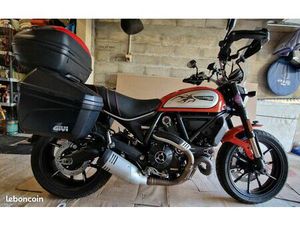MOTO DUCATI SCRAMBLER ICON