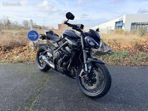 TRIUMPH STREET TRIPLE 765 RS