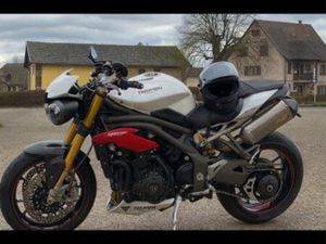 MOTO TRIUMPH SPEED TRIPLE R