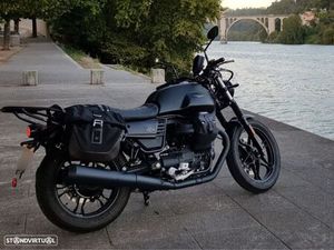 MOTO GUZZI V7 V7 III STONE NIGHT PACK
