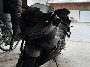 DL 125 STRADA SUPERSPORT