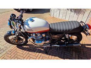 ROYAL ENFIELD INTERCEPTOR 650, 1. HAND,