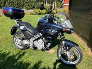 ② BMW F650CS