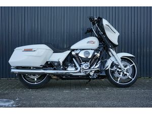 HARLEY-DAVIDSON FLHX 1923 STREET GLIDE 117, TOURING, OCCASION, CHF 31'800.-