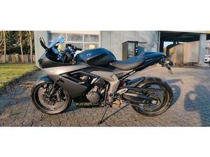 TRIUMPH DAYTONA 660 | EZ 07/2024 | 95 PS | 10.400 KM | UNFALLFREI