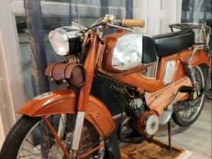 VEND OU ÉCHANGE MOBYLETTES