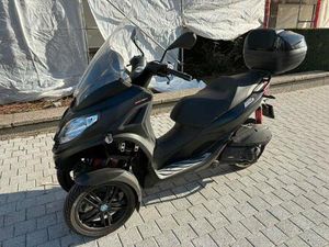 ② SCOOTER PIAGGIO MP3 - 300 - 2020