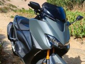 YAMAHA - TMAX 560
