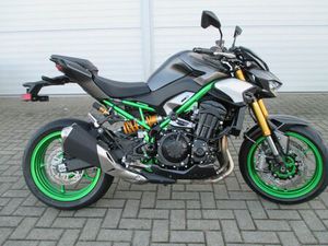 KAWASAKI Z900SE MODELL 2026