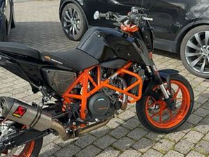 KTM 690 DUKE R