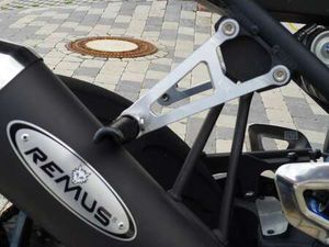 TRIUMPH SPEED TRIPLE 1050