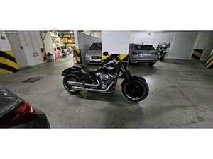 HARLEY-DAVIDSON FAT BOY 114