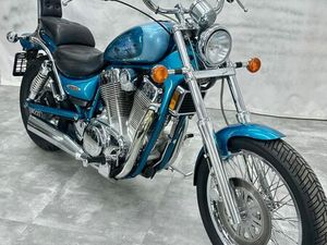 SUZUKI INTRUDER