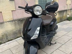 SYM FIDDLE II 125 – TABLIER TUCANO + TOP CASE SH33 – CT OK