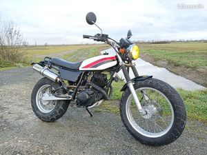 YAMAHA TW 125