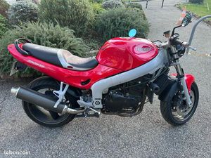 TRIUMPH SPRINT ST 955