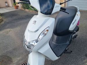 SCOOTER KISBEE BLANC NEUF