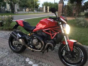 DUCATI MONSTER 821 STRIPE