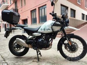 ROYAL ENFIELD HIMALAYAN 450 KAMET WHITE
