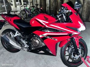 À VENDRE CBR500R