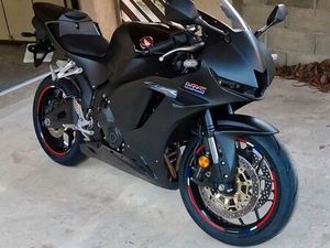 HONDA CBR 600 RR