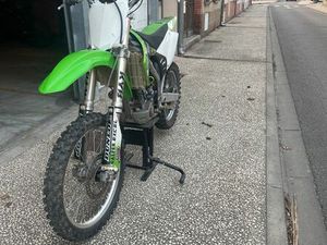 KAWASAKI KX250 F