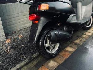 PIAGGIO SKR 125CC — SCOOTERS | PIAGGIO — MARKTPLAATS