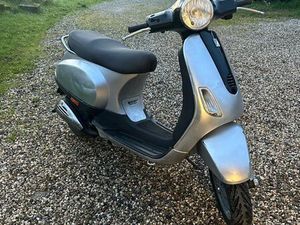 VESPA LX 50