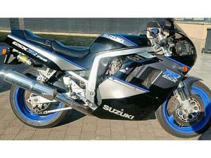 ② GSXR 750 BJ 1991 OLIEKOELER
