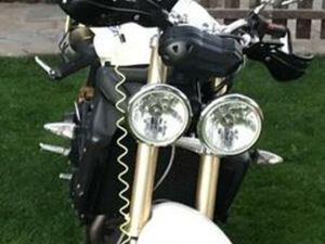 TRIUMPH - STREET TRIPLE 106CV