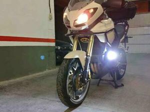 TRIUMPH - TIGER 1050