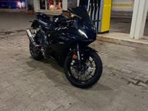 YAMAHA YZF R7 - 2023