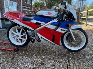 1991 HONDA VFR 400