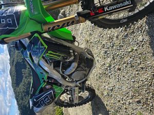 KAWASAKI KXF - 16