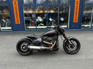 HARLEY-DAVIDSON SOFTAIL*FXDR*DEZENT UMBAU*VIVID BLACK