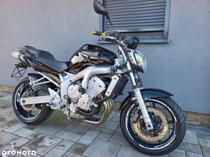 YAMAHA FZ6