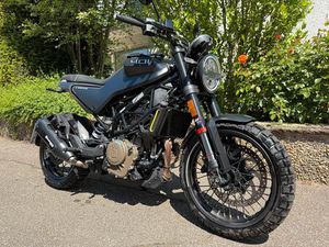 HUSQVARNA SVARTPILEN 401