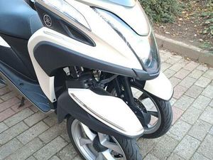 ② SCOOTER YAMAHA TRICITY 125 CC