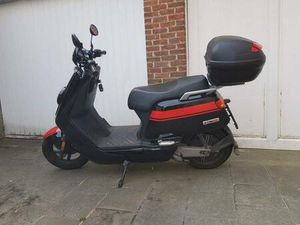 ② SCOOTER NIU N-GT