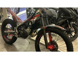 VENDO BETAMOTOR EVO 300 2T (2023 - 24) USATA A GENOVA (CODICE 9919651) - MOTO.IT