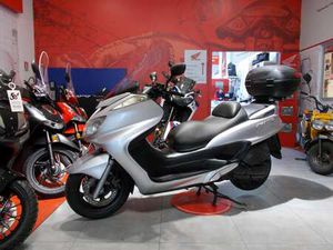 YAMAHA MAJESTY 400 IE ARGENTO