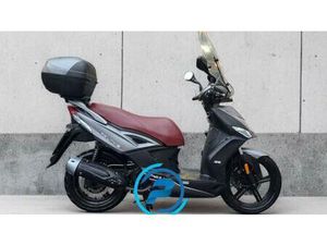 VENDO KYMCO AGILITY 125 R16 + (2017 - 20) USATA A PRATO (CODICE 9919545) - MOTO.IT