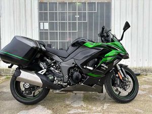 KAWASAKI NINJA 1000SX 2024 CASTELO (SESIMBRA)