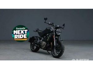 VENDO HUSQVARNA SVARTPILEN 401 (2021 - 23) USATA A BARZAGO (CODICE 9919768) - MOTO.IT