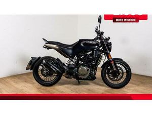 VENDO HUSQVARNA SVARTPILEN 401 (2024 - 26) USATA A FIRENZE (CODICE 9919921) - MOTO.IT