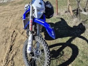 YAMAHA WR